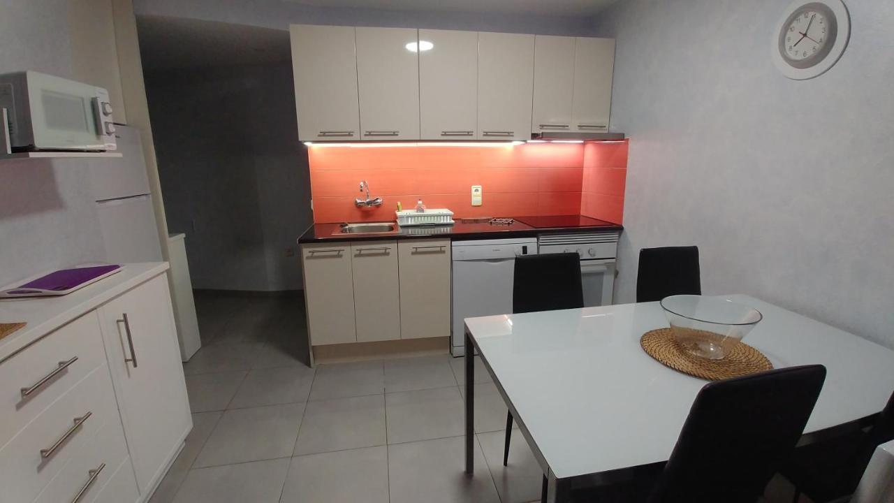 Oasis A6 * Roses